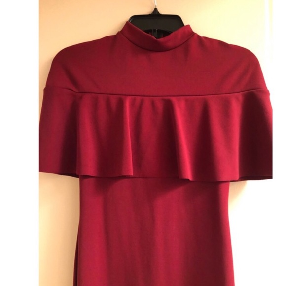 Misguided Burgandy Cape Overlay Dress - Picture 5 of 7
